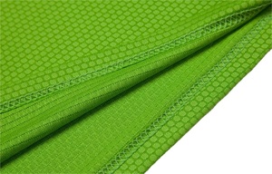 Mejor precio Hombres Slim Fit 100% poliéster para camisetas de polo Nuevo diseño personalizado Patrón sólido Camisa deportiva en blanco - Product Image 2