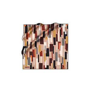 Pañuelo Cuadrado de Poliéster Twill Cacharel 90x90 cm con Estampado Floral, Accesorio de Verano - Product Image 1