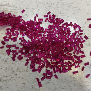 Rubino Naturale di Qualità, <span class=keywords><strong>Pietra</strong></span> <span class=keywords><strong>Preziosa</strong></span> Naturale, Taglio Diamante Rotondo, Aspetto Setoso con Asterismo - Product Image 3