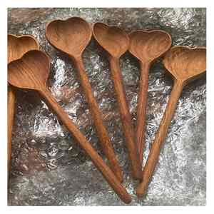 Cuillère en bois artisanale pour la cuisine Ustensiles de cuisine écologiques d'origine vietnamienne en bois durable - Product Image 5