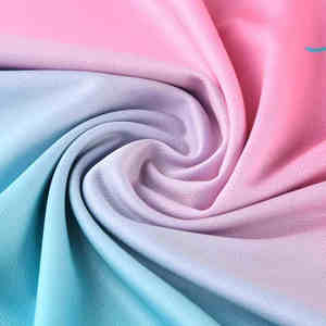 Uniforme de football pour hommes de haute qualité 100% polyester, design personnalisé, nouvelle arrivée, uniforme d'entraînement de football en gros, prix raisonnable - Product Image 4