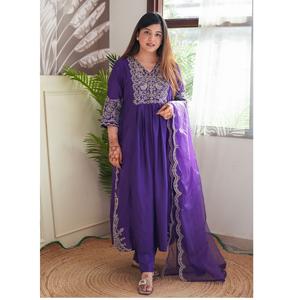 Alta demanda tradicional pakistaní Salwar Kameez con intrincado bordado y Dupatta para ropa de mujer a los mejores precios - Product Image 1