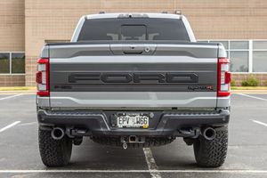 Ford F-150 Raptor 2023 Usado, Motor V8 Supercargado de 700 hp, Tracción en las Cuatro Ruedas, Techo Corredizo y Paquete de Puerta Trasera, Mayormente sin Modificaciones - Product Image 6