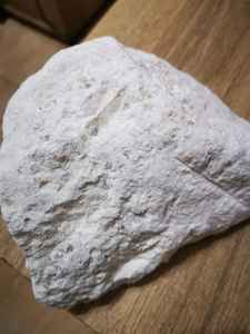 High Whiteness Calcium Sulfate Dihydrate <b>Large</b> Pure Gypsum Lumps for Grinding Directly from Egypt . - Product Image 5
