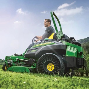 Equipo robusto para exteriores Cortacésped John Deerre Z994R ideal para uso comercial con controles suaves y motor potente - Product Image 5