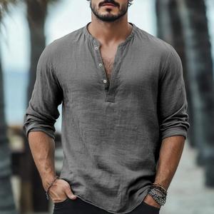 T-shirt boutonné à manches longues en coton de qualité supérieure pour hommes, tissu doux, respirant et infroissable, disponible en vente - Product Image 3