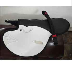 ชุดอานม้าม้าสังเคราะห์สำหรับออกกำลังกายทำมือความสบายผลิตจากอังกฤษ - Product Image 1