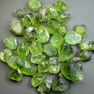 หินเพอริโดท1500กรัมเกรดการตัดพลอยเจียระไนตามธรรมชาติ - Product Image 6