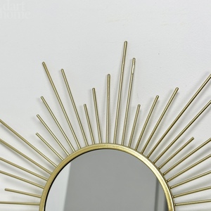 Miroir de décoration murale moderne de luxe de forme irrégulière, fait à la main, cadre en métal design, finition en laiton AK Artisanat Maison Dernier art mural - Product Image 6