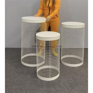 ชุดเครื่องประดับทองเหลืองชุบทอง4ชิ้นสำหรับตกแต่งงานแต่งงานแท่นฮาโลว์มีคุณภาพการออกแบบที่ทันสมัยมีขนาดแตกต่างกัน - Product Image 2