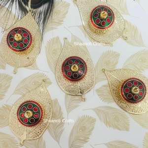 Kumkum design en laiton plaqué or, plateau Chawal Paan, magnifique plateau design pour mariage, Sangeet, Haldi et festivals - Product Image 4