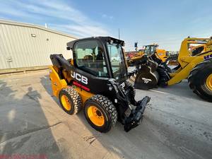 2024รถตักขนาดเล็ก JCB 215W พร้อมมอเตอร์หลักและส่วนประกอบกระปุกเกียร์ - Product Image 4
