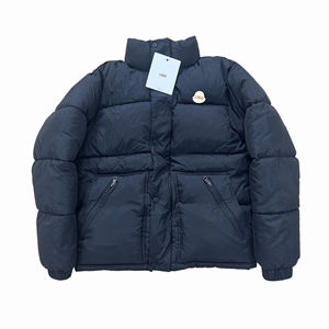 Ropa de hombre Últimos diseños Los hombres de alta calidad usan chaquetas acolchadas Precio al por mayor Nueva llegada Chaquetas acolchadas impermeables para hombres - Product Image 3