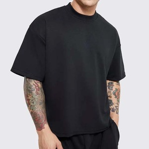 T-shirt ample et surdimensionné pour homme, en coton microfibre, motif uni, épaules tombantes, avec logo personnalisé - Product Image 1