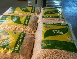 Granulés de bois écologiques d'Europe, livraison gratuite et rapide en Italie, forme briquette, prix compétitif - Product Image 6