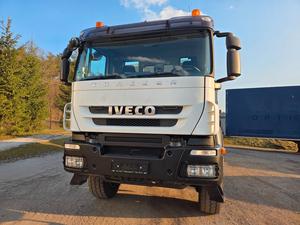 รถบรรทุก Iveco Trakker AD260T45W 6x6 ดีเซล เกียร์อัตโนมัติ พวงมาลัยซ้าย 12 สปีด 450 แรงม้า สำหรับงานขนส่ง - Product Image 1