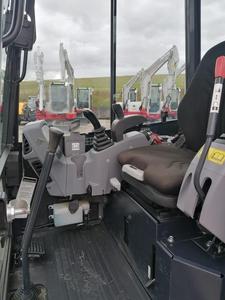 Excavatrice sur chenilles Kubota U27-4 avec un poids opérationnel de 5 tonnes, neuve ou d'occasion, composants clés incluant le moteur, la pompe, la boîte de vitesses - Product Image 6