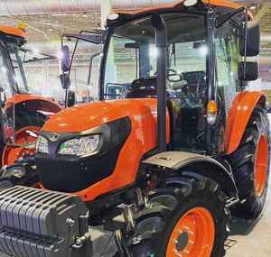 Livraison rapide de tracteurs d'origine pour machines agricoles Kubota 2WD avec noyau de pompe d'occasion et nouveau disponible à la vente - Product Image 2