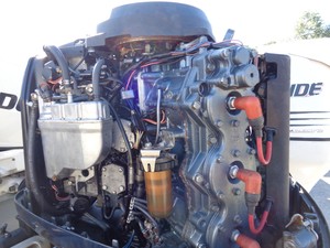 EXCELENTE ESTADO USADO 1998 Y A M A H A 200HP MOTOR DE BARCO FUERABORDA INYECTADO COMBUSTIBLE 2 TIEMPOS 25 - Product Image 2