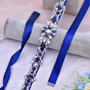Cinturón Ajustable Bridella BS125ML con Pedrería y Perlas Color Marfil para Bodas, Bailes de Graduación y Eventos Formales - Product Image 3