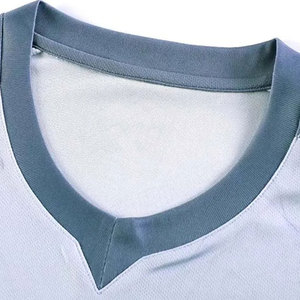 Uniforme de Fútbol Personalizado de Alta Calidad para Hombres, Mujeres y Adultos, con Impresión de Nombre y Logotipo Personalizados, Personalización de Color, 100% Poliéster - Product Image 2