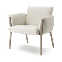 Fauteuil lounge d'extérieur rembourré avec structure en métal peint