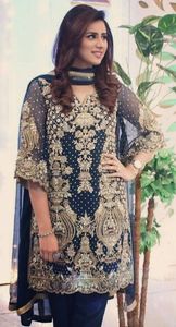 NEWLY---ELEGANT broderie lourde sur KURTA avec robe pantalon embellissant l'élégante perles de verre de cristal, DABKA travail pour les tenues de fête @ 2022 - Product Image 2