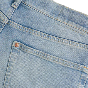 Venta al por mayor de pantalones cortos de mezclilla desgastados personalizados para todas las estaciones pantalones cortos de mezclilla con borde cortado pantalones cortos de mezclilla desgastados ropa de calle pantalones cortos de mezclilla para hombres OEM - Product Image 5