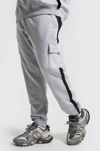 Vente en gros Ensemble de survêtements en molleton de coton pour hommes personnalisés, pulls, sweatshirts et pantalons de survêtement cargo, vêtements de détente vierges de haute qualité - Product Image 3