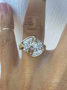 Anillo de cóctel de oro macizo de 14k con diamante natural de 1ct talla baguette, banda ancha, diseño en zigzag, de lujo, certificado, moderno. - Product Image 4