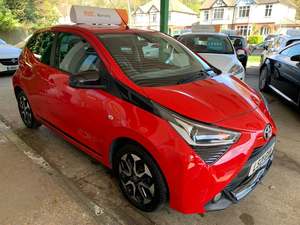 TOYOTA AYGO 1.0 VVT-I X-TREND 2021 d'occasion, conduite à gauche/droite - Product Image 3