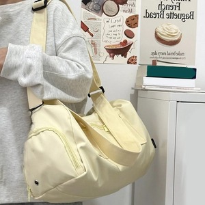 Bolso de hombro de nailon compacto y práctico para mujer, ideal para viajes cortos, deportes, yoga y fitness - Product Image 2