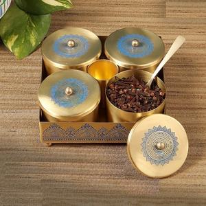 Boîte à épices authentique en laiton pour la cuisine indienne, préservant l'arôme et la fraîcheur des épices - Product Image 5