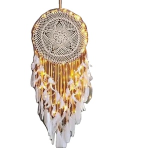 Atrapasueños Grande Hecho a Mano - Decoración Tradicional de Plumas para Colgar en la Pared, Amuleto de Bendición para el Hogar, Dormitorio, Estilo Boho - Product Image 1