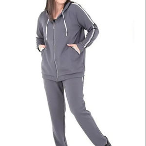 Survêtement d'hiver à imprimé géométrique Vêtements de créateurs multicolores avec panneaux en maille tendance - Product Image 1