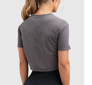 เสื้อครอปท็อปผ้าฝ้าย 100% สำหรับฤดูร้อน เสื้อยืดผู้หญิง พิมพ์โลโก้ตามสั่ง คอกลม แขนสั้น รุ่น 2026 - Product Image 4