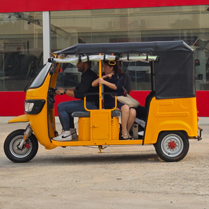 2025 mô hình mới ba bánh điện bajaj phong cách 3 bánh xe Tuk tuk mototaxi tự động xe kéo với cabin mái che hệ thống treo - Product Image 4