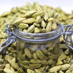 Cardamomo Verde en Oferta, Vainas Enteras Seleccionadas a Mano, Especia Verde Fresca para Suministro a Granel y Negocios de Comercio Global - Product Image 5