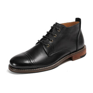 Bottes classiques avec semelle antidérapante et semelle intérieure rembourrée pour le bureau et les réunions professionnelles - Product Image 2