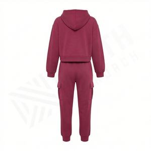 Conjunto de 2 Piezas de Invierno para Mujer al por Mayor, Ropa Urbana Personalizada, Sudadera Corta con Capucha, Pantalones Deportivos, Estilo Casual, Pedrería, 100% - Product Image 2