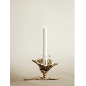 Bougeoir en métal finition antique, support à bougie pour l'éclairage et la décoration de la maison, ensemble élégant de porte-bougie décoratif - Product Image 5