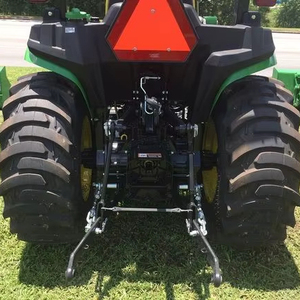 Tracteur utilitaire compact Johnn Deer 3032E 2025 pour ferme et jardin - Product Image 4