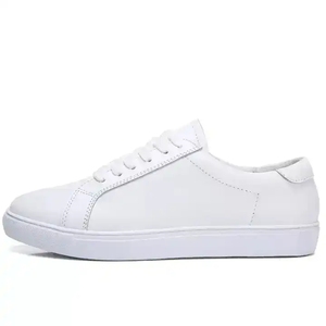 Chaussures de Skate Décontractées Blanches à Lacets 2026 pour Hommes et Femmes, Tige en PU, Semelle Extérieure en Caoutchouc, Logo Personnalisé, Idéales pour la Marche et le Skateboard - Product Image 1