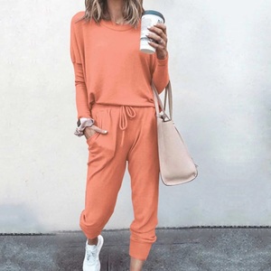 Personnalisé Nouveau Femmes Surdimensionné Deux Pièces Sport Jogging Porter Hiver Casual Imprimer À Capuche Pantalon Blanc Coupe Ample Tissu - Product Image 5