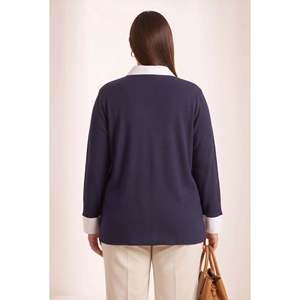 Chemise à col garni grande taille bleu marine - Product Image 4