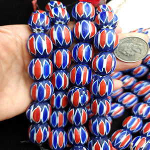Gros en vrac grandes perles de verre tribales ethniques bleu blanc et rouge Chevron Design pour la fabrication de bijoux et fournitures d'artisanat - Product Image 4