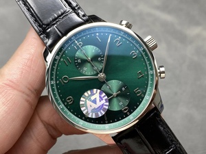 Montre chronographe pour homme de haute qualité, cadran vert, bracelet exquis de 22 mm, mouvement personnalisé de designer, vente en gros - Product Image 3