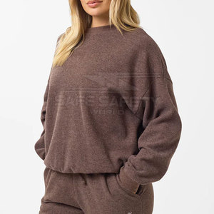 Dernier modèle de survêtement d'hiver pour femmes de grande taille, confortable à capuche et respirant, prix de gros - Product Image 3