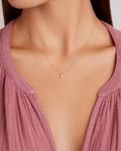 จี้เพชรแท้เพาะเลี้ยงในห้องปฏิบัติการ งานฝีมือประณีต ทองคำขาวและทองคำเหลือง 10k คุณภาพสูง ได้รับการรับรองจาก IGI ขายส่ง - Product Image 3