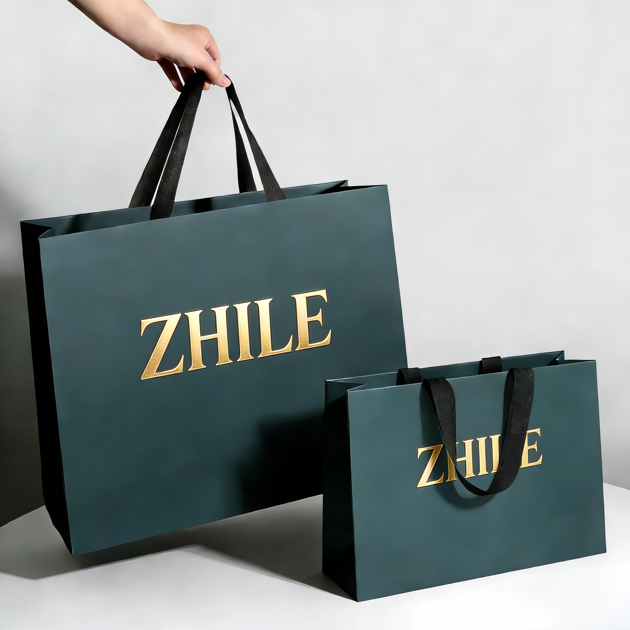 Custom Printed Brand logo Premium Luxury Cardboard Jewelry Gift Paper Shopping Packaging Paper Bag With Logo